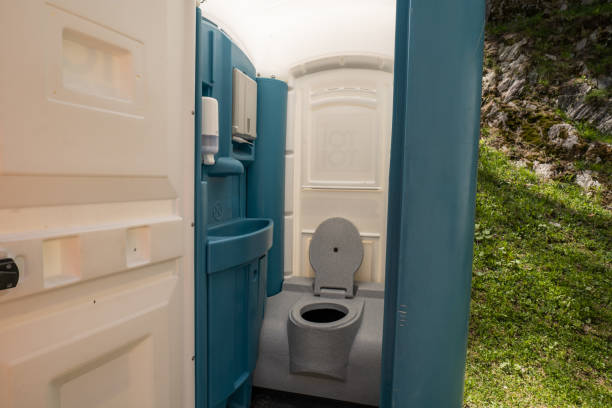 Types of Portable Toilets We Offer in Blanchard, LA